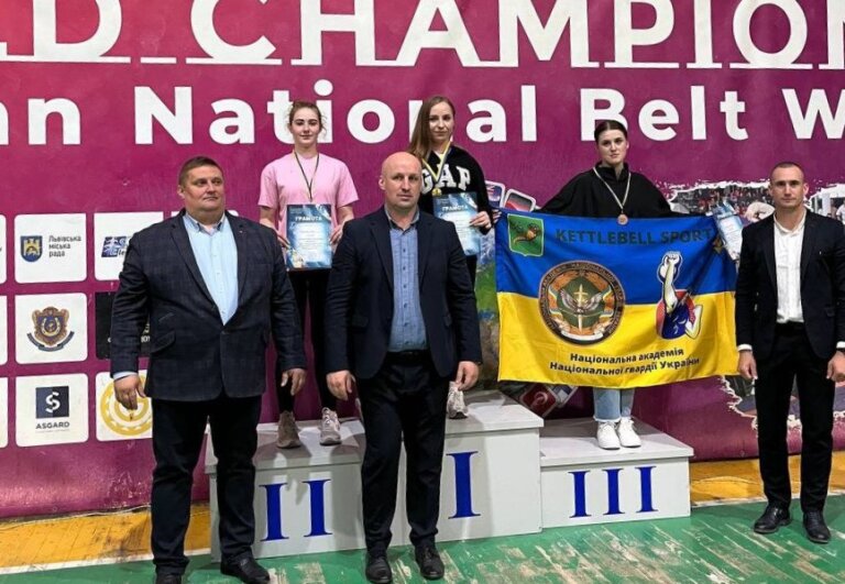 Ілона Орехівська — срібна призерка чемпіонату України з гирьового спорту серед студентів!