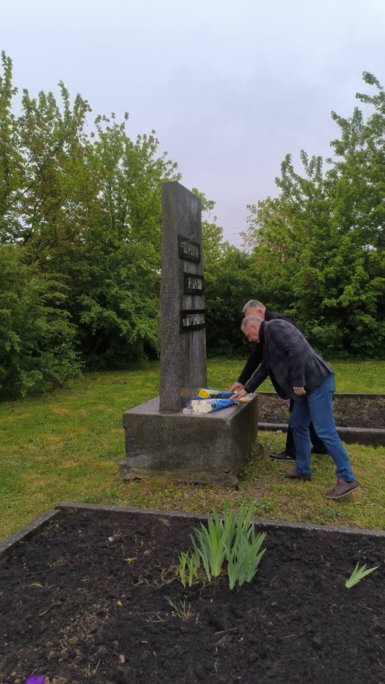 У бердичівській громаді вшанували пам’ять жертв політичних репресій