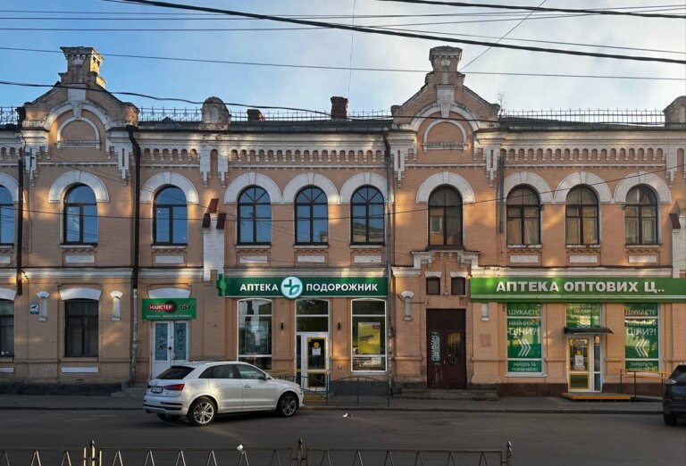 Цілеспрямоване нищення памʼятки архітектури