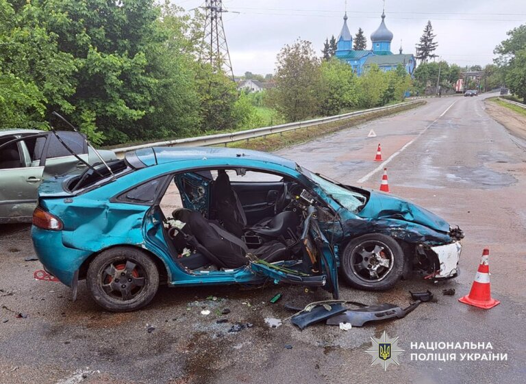 У селищі Гришківцях сталася дорожньо-транспортна пригода за участі двох легковиків