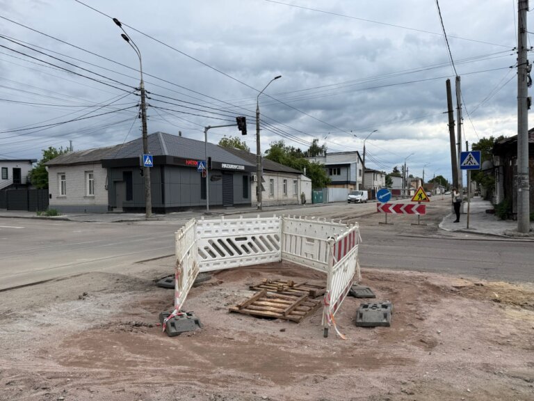 Ремонт вул. Бориса Тена — типовий приклад ремонту який нічого не змінить