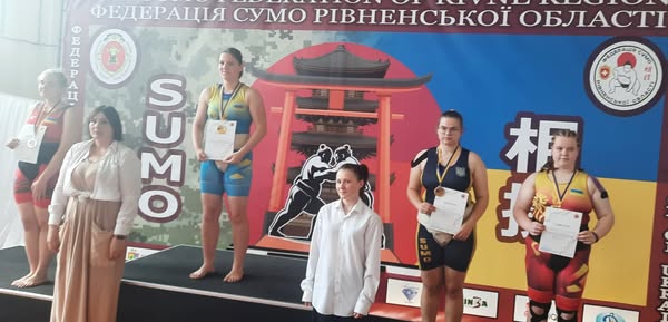 Юні сумоїстки з Коростеня гідно виступили на чемпіонаті України