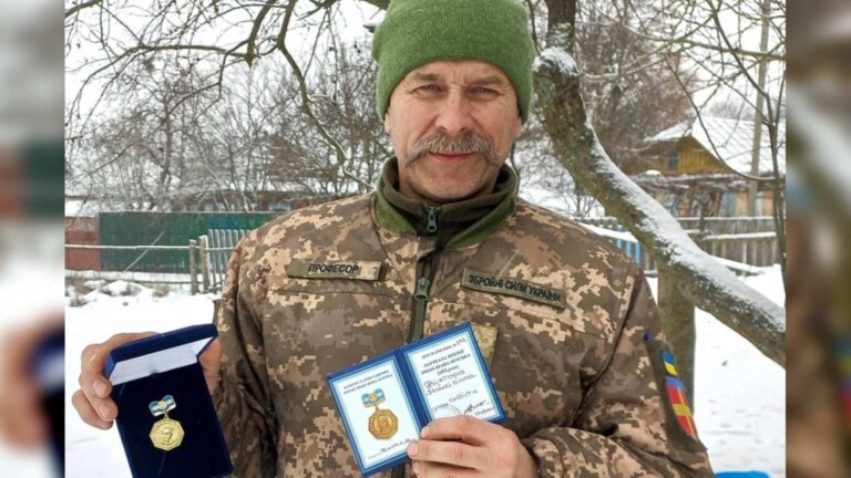 Запрошуємо у Київ на презентацію монографії професора ЖДУ імені Івана Франка Віктора Мойсієнка та професора Варшавського університету Йоанни Ґетки «Спочатку було слово»