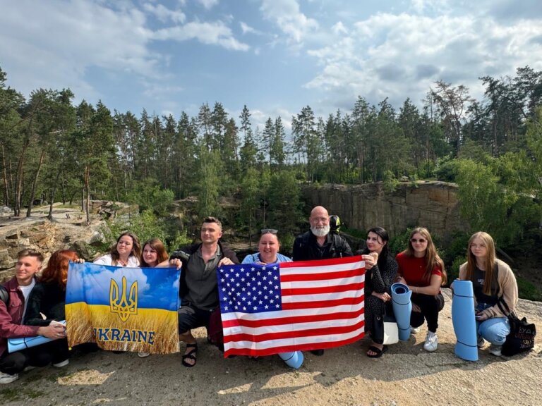 Ментальне відновлення у каньйоні: Коростишів зустрічає американських дослідників