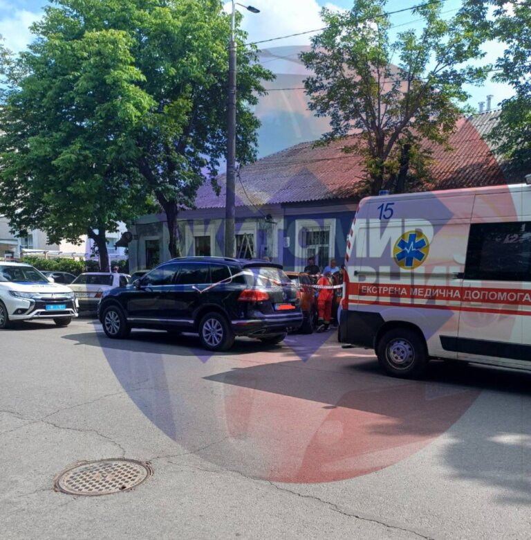 Стрілянина у Житомирі: чоловік застрелив жінку, а потім себе. Обоє загинули