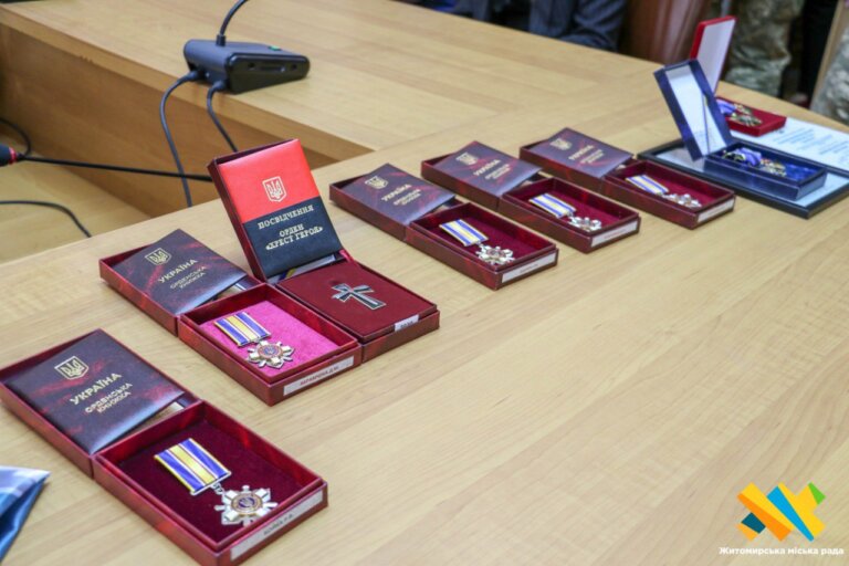 Рідні загиблих Героїв отримали державні та відомчі нагороди