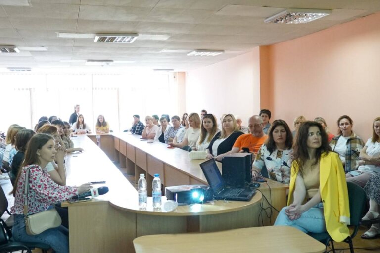У Житомирі презентували книгу «Буремна весна… Розстріляні мрії… 33 дні незламності…»