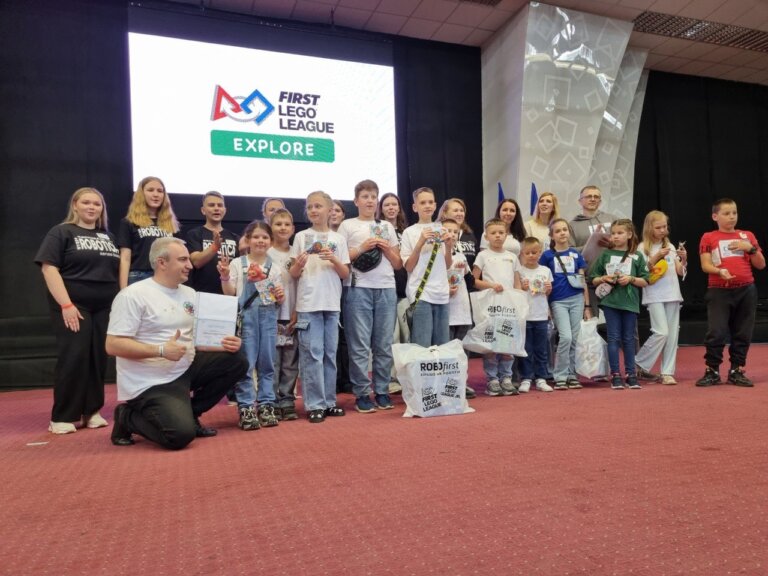 STEAM-перемога: житомирські школярі здобули відзнаку за Lego-проєкт на XVI-му Всеукраїнському фестивалі «ROBOTICA»
