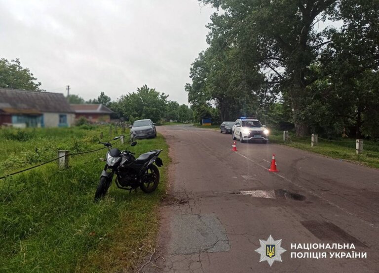 У Житомирському районі в ДТП травмовано неповнолітнього мотоцикліста: поліція з’ясовує обставини