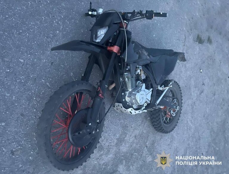 На Малинщині поліція з’ясовує обставини травмування двох підлітків в ДТП