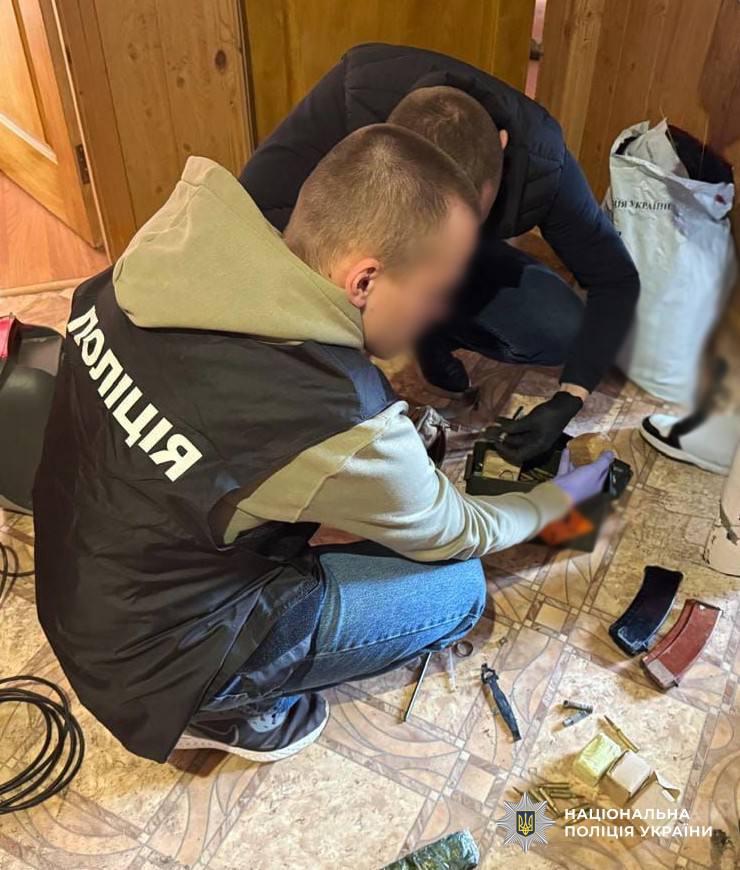 У Житомирському районі судитимуть торговця зброєю: слідчі поліції завершили досудове розслідування