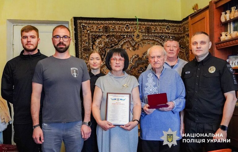 У Житомирі привітали ветерана органів внутрішніх справ з 95-річним ювілеєм