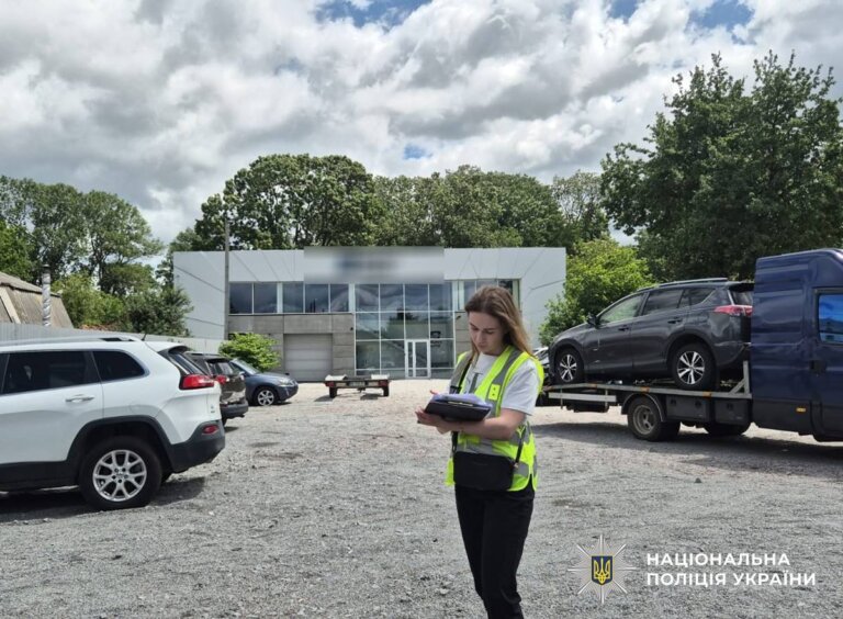 У Житомирі поліція розслідує масштабне шахрайство з «авто під ключ»