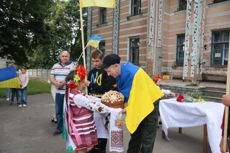 Додому, у с. Видибор Черняхівської громади, повернувся військовослужбовець Ткачук Роман Іванович