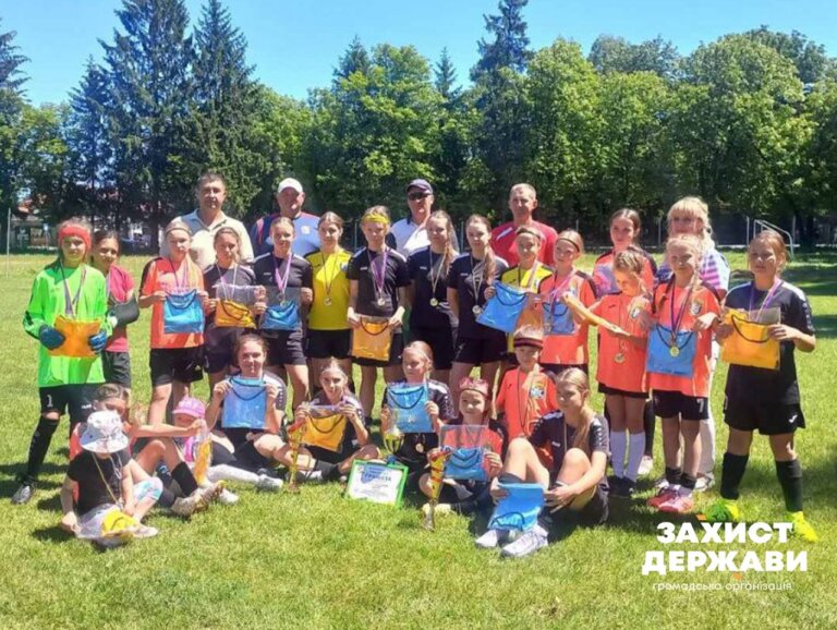 Житомирський осередок ГО «Захист Держави» підтримав юних спортсменок