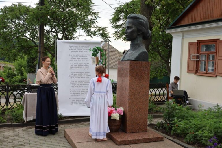 У літературно-меморіальному музеї Лесі Українки відзначили лауреатів обласних премій