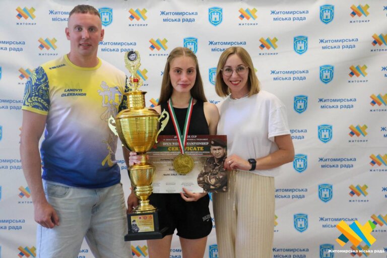 16-річна Анастасія Подкопаєва — чемпіонка світу з карате