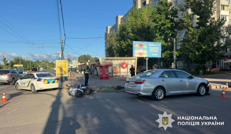 У Житомирі в ДТП травмовано мотоцикліста: поліція розпочала розслідування