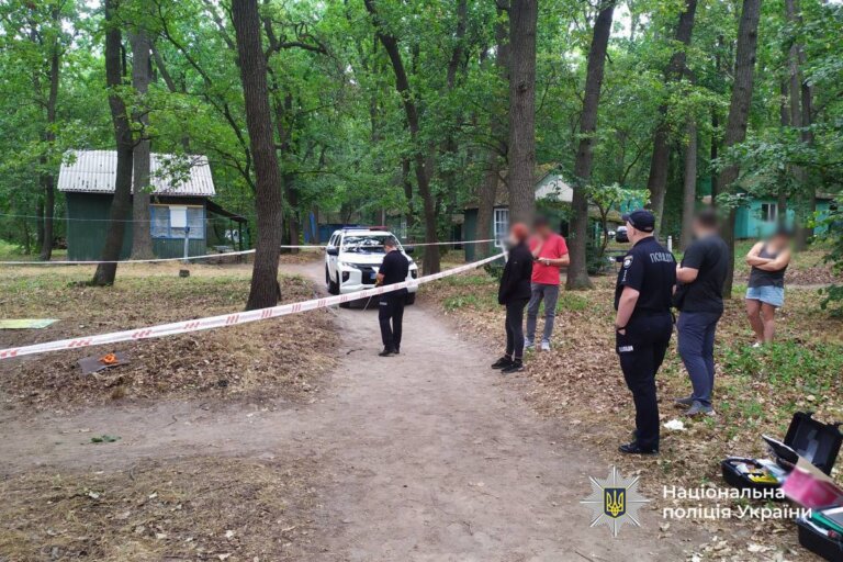 На Черкащині жінка смертельно поранила чоловіка шампуром, — повідомляє поліція