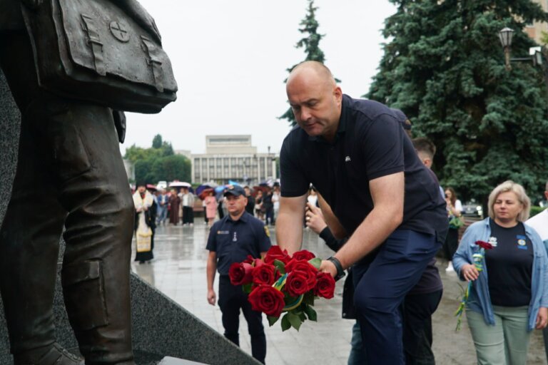 У Житомирі вшанували пам’ять загиблих у полоні