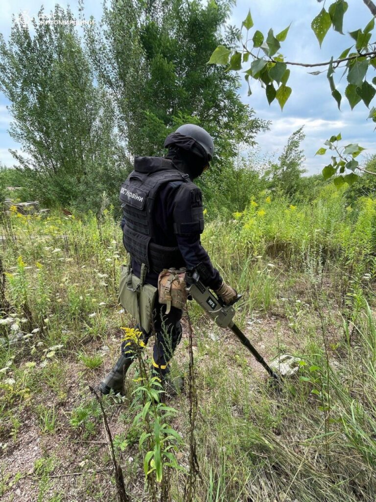 Сьогодні піротехніки ДСНС області знешкодили мінометну міну часів Другої світової війни