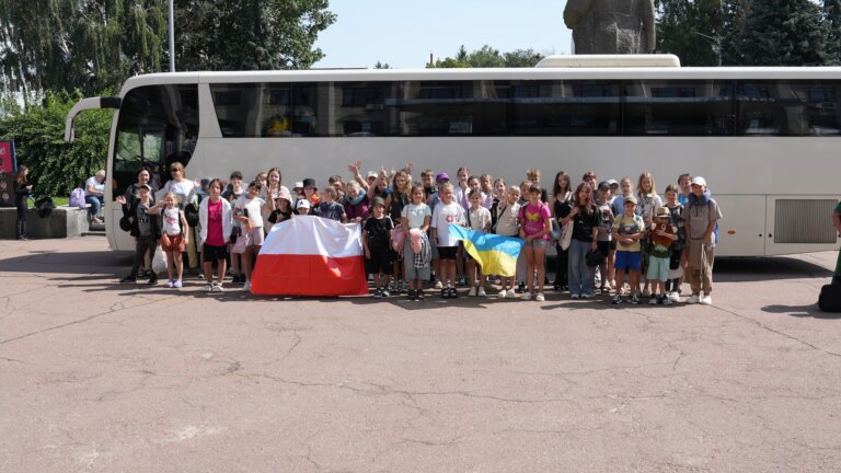 Сьогодні 47 дітей з Житомирщини вирушили на відпочинок та оздоровлення до Республіки Польща