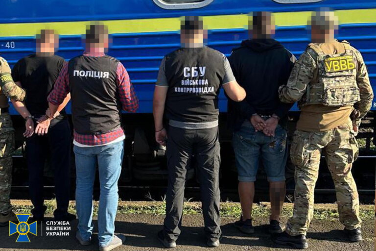 СБУ та Нацполіція викрили ще 12-х організаторів «ухилянтських схем» у різних регіонах України