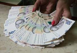 Обікрала співмешканця: бердичівські слідчі завершили розслідування