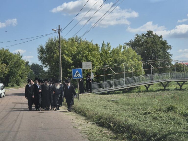 Незважаючи на війну, єврейські паломники приїздять до Бердичева