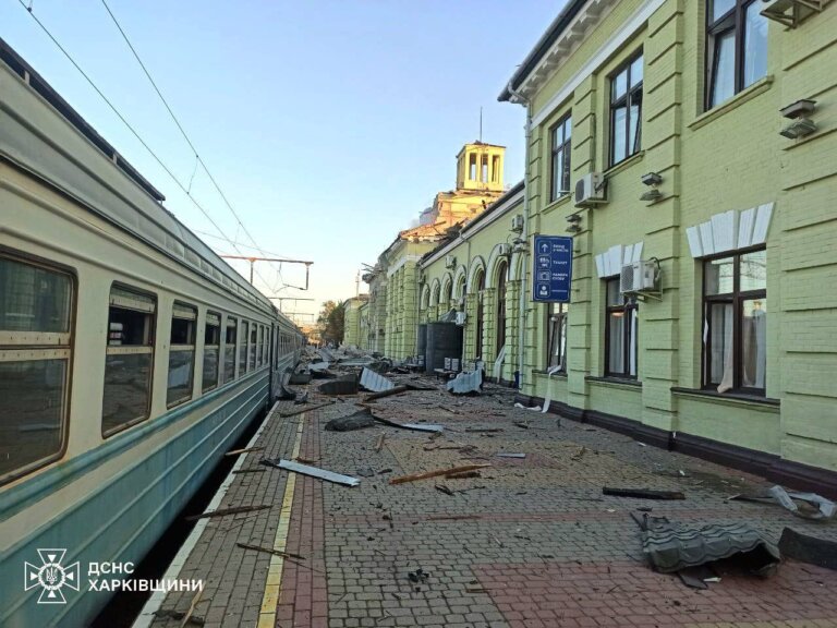 Харківщина: внаслідок нічної російської масованої атаки БпЛА на місто Лозова одна людина загинула, ще 10 постраждали