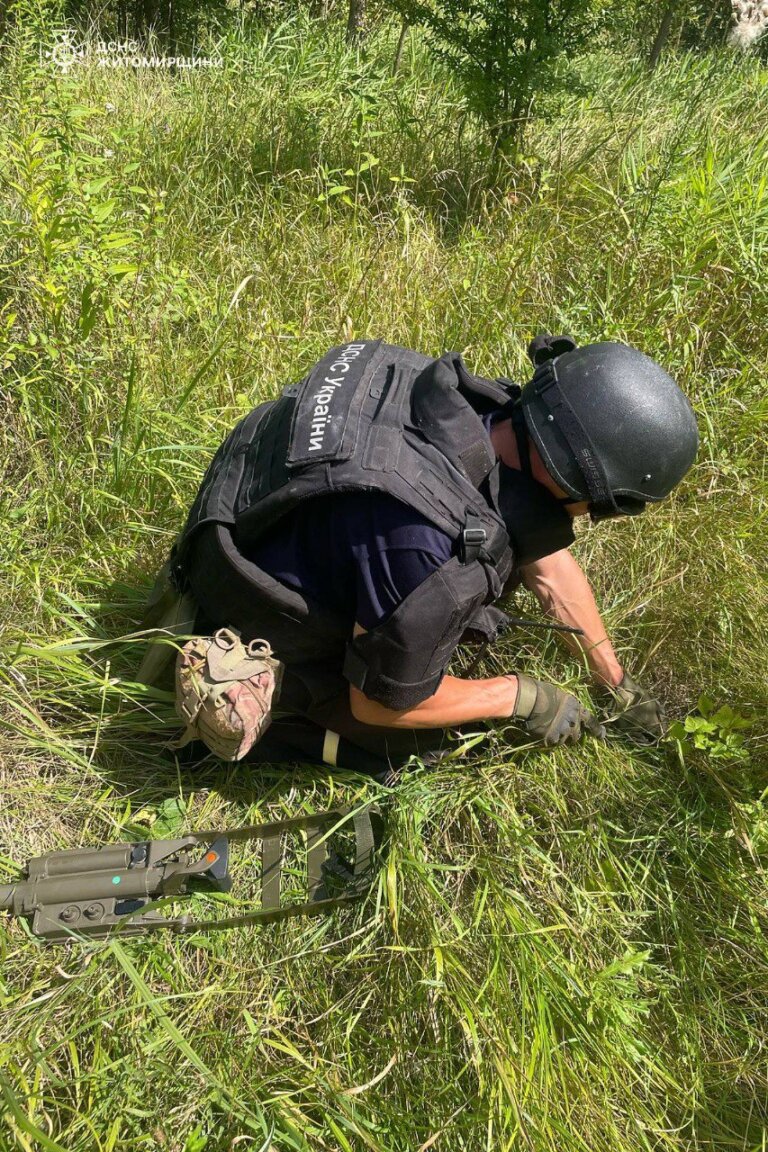 Сьогодні піротехніки ДСНС області знищили артилерійський снаряд часів Другої світової війни