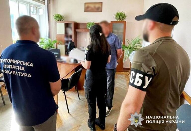 Поліцейські розслідують розтрату бюджетних коштів під час ремонту кладовища на Звягельщині