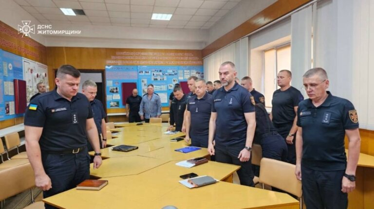 Подяка за щоденний подвиг: у Житомирі нагородили рятувальників