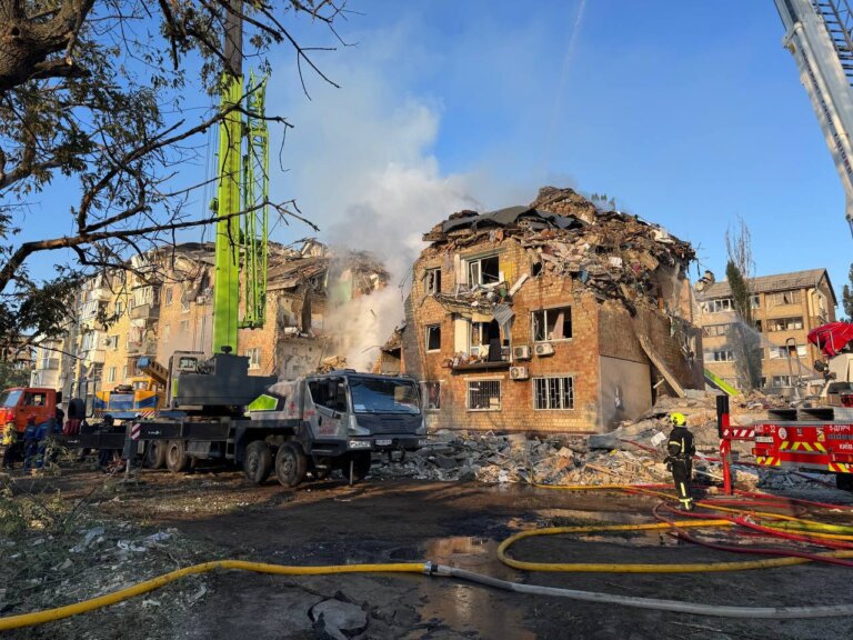 Вже 8 загиблих у Києві, серед них дитина, 38 поранених