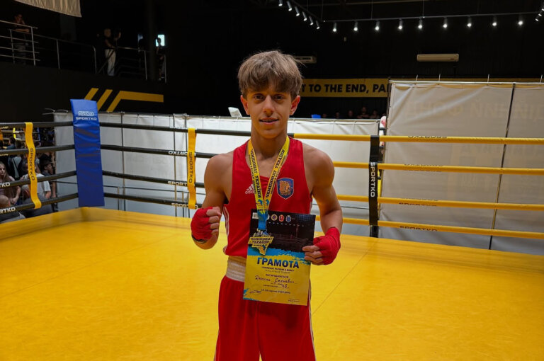 Юний боксер з Житомирщини Данило Сахневич виборов «бронзу» на чемпіонаті України