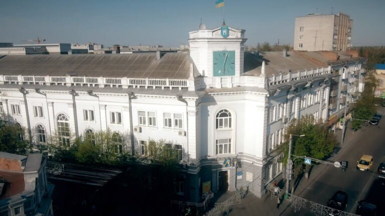 «Козачки» під замком: як у Житомирі економлять на дитинстві