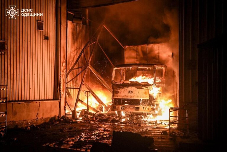 #Одеса: російські війська завдали удару по місту БпЛА