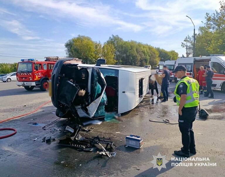У Звягелі сталася смертельна ДТП за участю рейсового мікроавтобуса