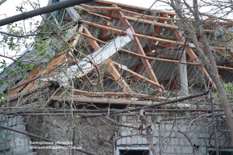 Глава Запорізької ОВА показав наслідки атаки на Кушугумську громаду