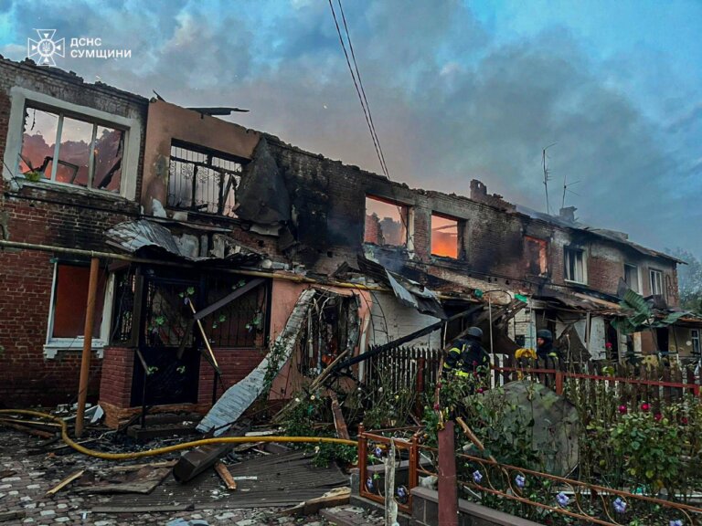 На Сумщині загинуло подружжя з двома маленькими дітьми — у їхній будинок влучив російський безпілотник