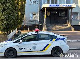 Поліцейські Житомирщини викрили причетного до шахрайства з криптовалютою на понад 14,6 млн грн