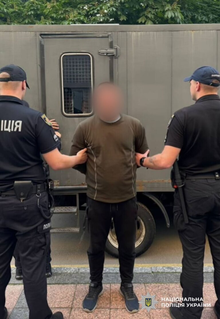 Поліцейські завершили розслідування вибуху гранати в Житомирі: зловмисник постане перед судом