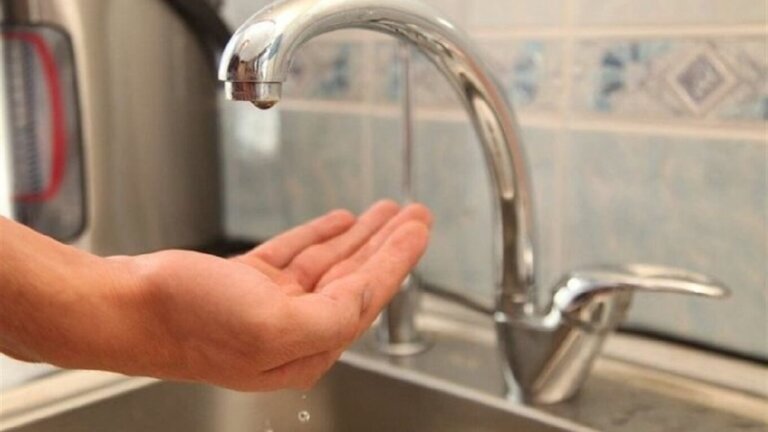 КП «Житомирводоканал»: Унаслідок аварійної ситуації на водогоні на пров. 7-му Соколовському, на час виконання робіт призупинено водопостачання до с.Лісове