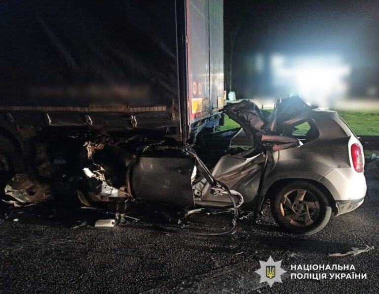 Слідчі встановлюють свідків ДТП у Березівській громаді