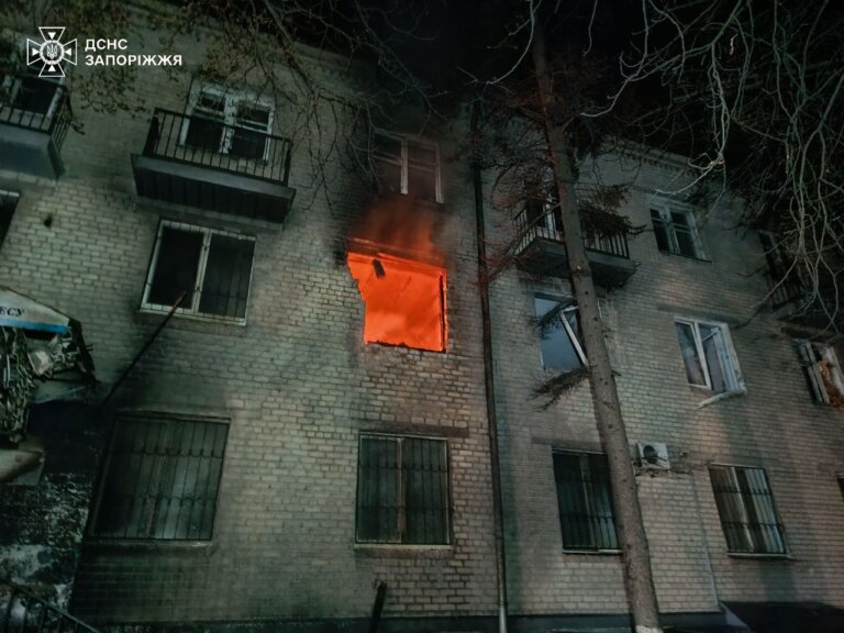 Запоріжжя: рятувальники ліквідували пожежі, що виникли внаслідок нічної атаки російських БпЛА