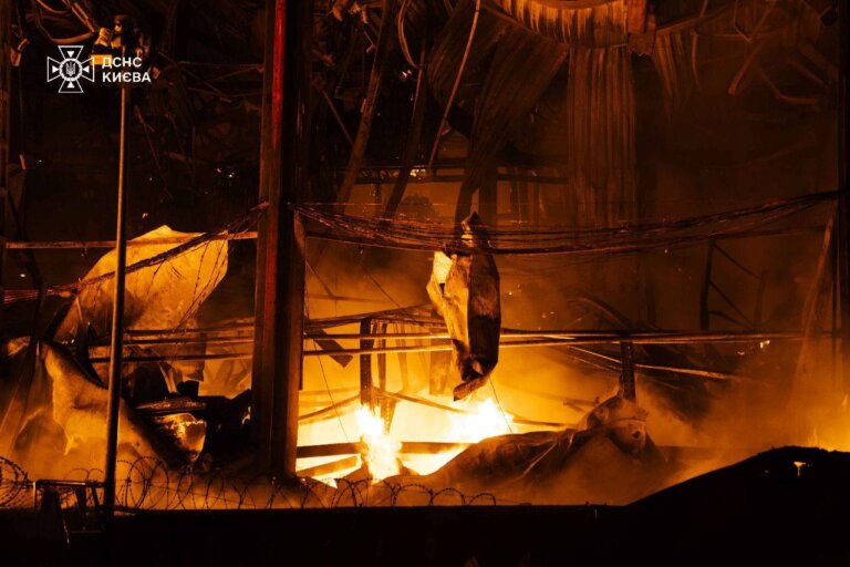 Цієї ночі Росія знову атакувала Україну – цього разу десятками ударних дронів та дев’ятьма балістичними ракетами