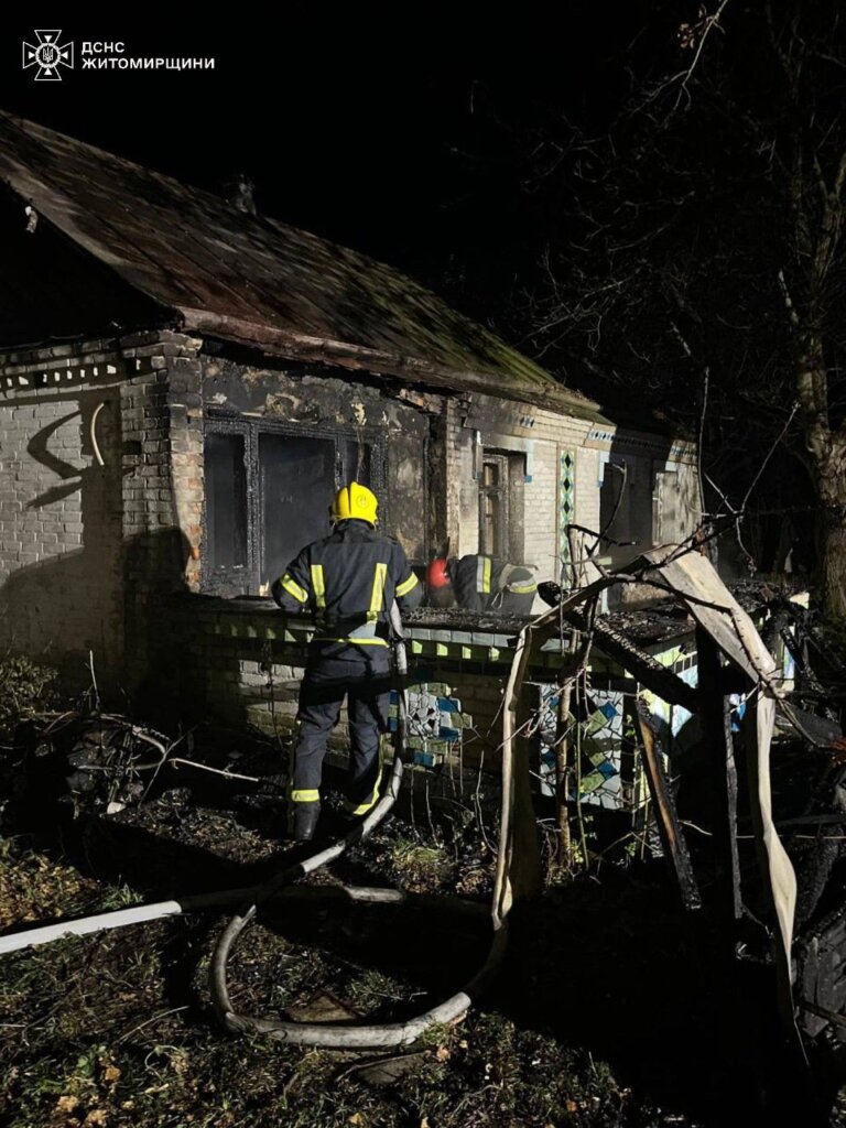 Житомирський район: на пожежі травмувався чоловік