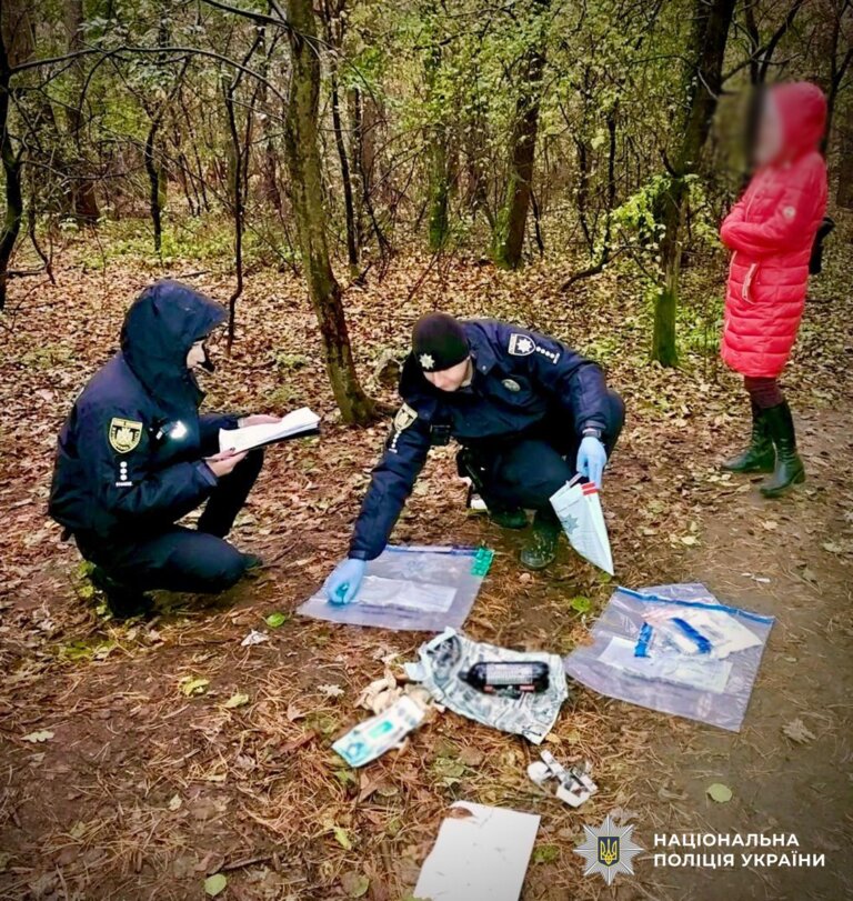 Звягельські поліцейські запобігли збуту психотропів