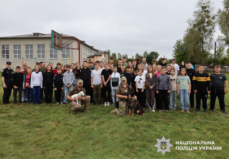 Збирали кошти для дітей: у Житомирі відбулося закриття мотосезону 2025