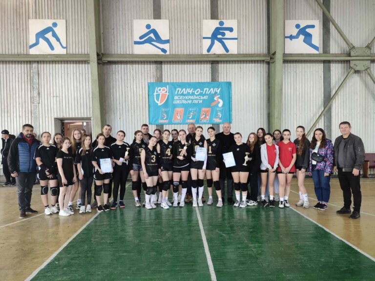 Спортивний драйв Баранівки: юні волейболістки розіграли першість у «Пліч-о-пліч»